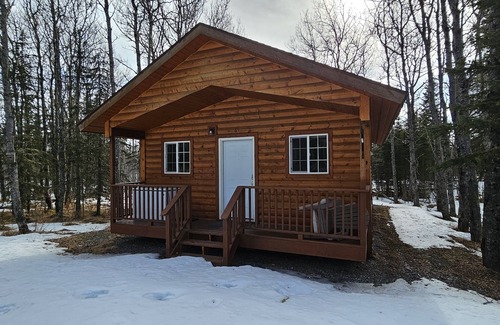 Cohoe Cabin | Alaska Summers Lodge Cabin No. 6