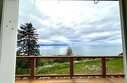 Homer Condo | Alaska Vacation Rentals