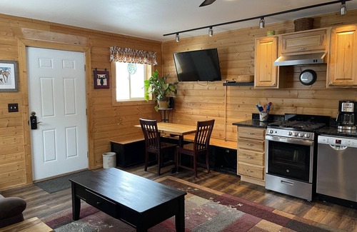 Wasilla Cabin | Alaskan cabin in a great location