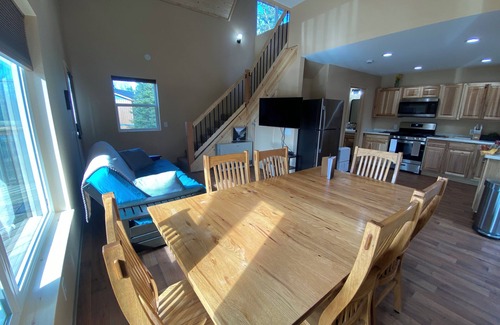 Kenai Cabin | Alaskan cabin retreatnClose to the beach and world famous kenai river