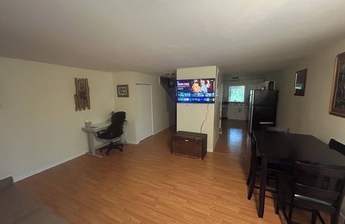Wasilla House | Alaskan Retreat-Cozy, Quiet, & Close to Everything in the Heart of Wasilla