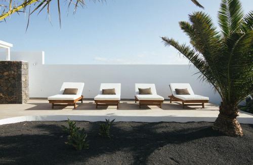 Costa Teguise Apartment | Alava Suites