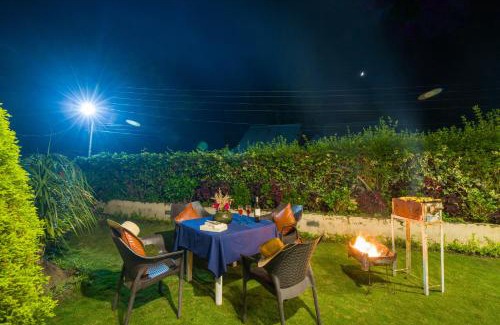 Bhimtal Villa | Alaya Stays 2 BHK with Garden & Balcony - Villa Harmony