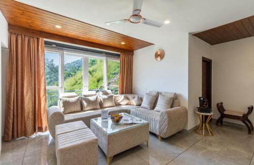 Shimla Apartment | Alaya Stays 3 BHK Apartment with Scenic views - Cliff Perch