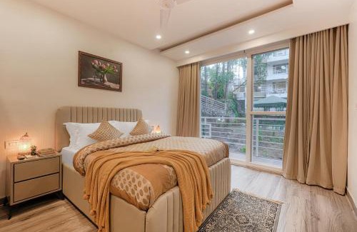 Kumarhatti Apartment | Alaya Stays Pinnacle Hilltop 3BHK Apartment with Picturesque Balcony & Scenic Views