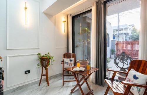 Malviya Nagar Villa | Alaya Stays Ramalaya 4 BHK Villa With Garden