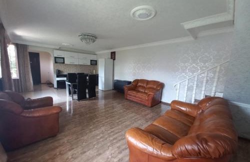 Akhmeta Apartment | Alazani 2015