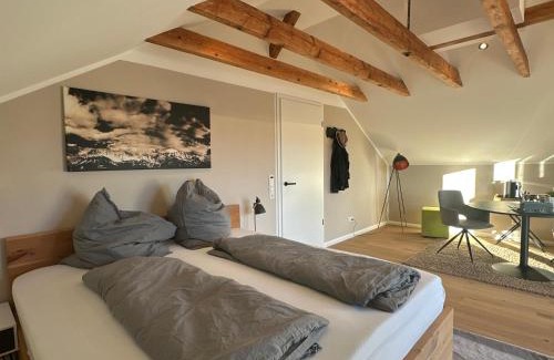 Frommern Apartment | Alb Appartement - gemütliche Wohnung mit Balkon
