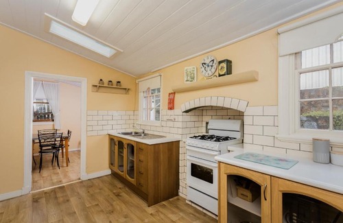 Albany House | Albany Historic Cottage