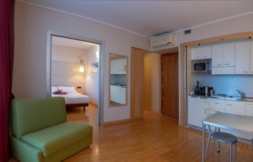 Alba Apartment | AlbaResidence Masera26