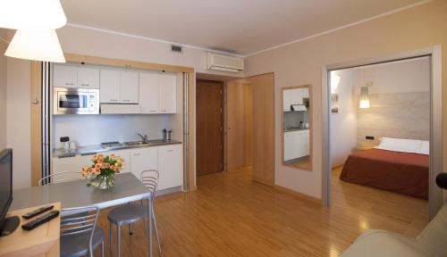 Alba Apartment | AlbaResidence Masera26