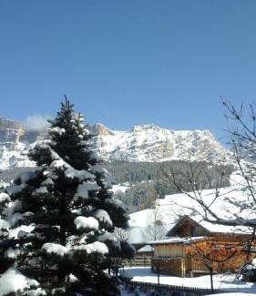Pedraces Hotel | ALBERGO BAR RISTORANTE DOLOMIA