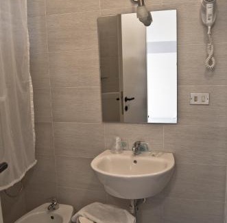 Varazze Hotel | Albergo La Marinella