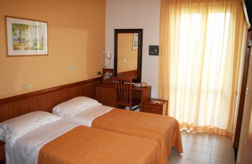 Cattolica Hotel | Albergo Ristorante Protti