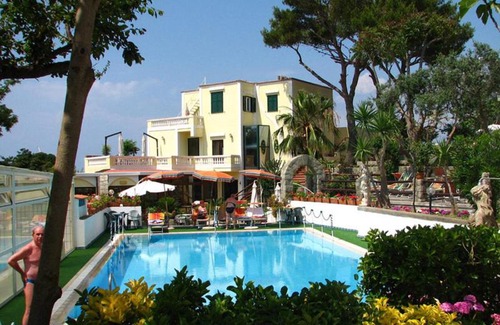 Forio Hotel | Albergo Villa Hibiscus