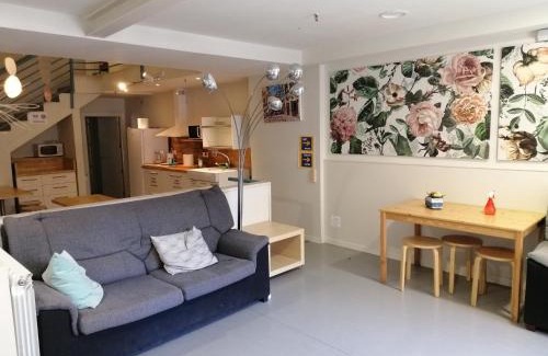 Old Town Hostel | Albergue Plaza Catedral