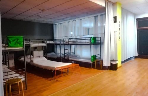 O Pedrouzo Hostel | Albergue Rem