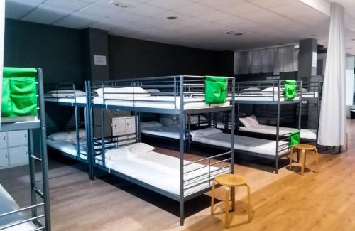 O Pedrouzo Hostel | Albergue Rem