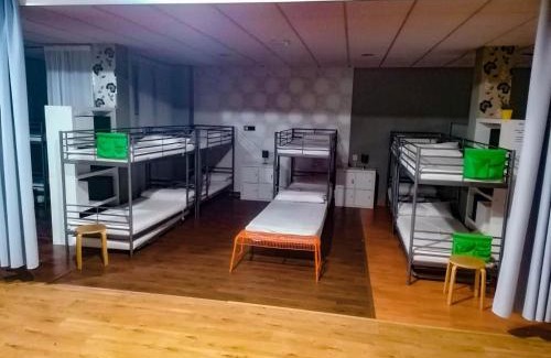 O Pedrouzo Hostel | Albergue Rem