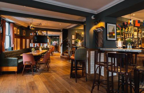 Esher Hotel | Albert Arms