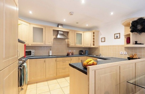 Middlesbrough Apartment | Albert Park View (free parking!)