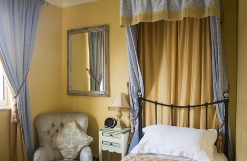 Eastbourne City Centre House | Albert & Victoria Guest House