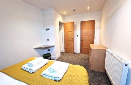 Staple Hill Apartment | Alberton Apartments - Spacious - Newly Renovated
