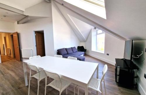 Staple Hill Apartment | Alberton Apartments - Spacious - Newly Renovated