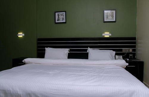 Ilesa Hotel | Albertville Luxury Rooms