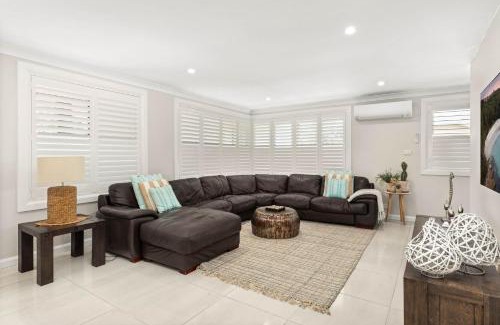 Vincentia House | Albion Blue by Experience Jervis Bay