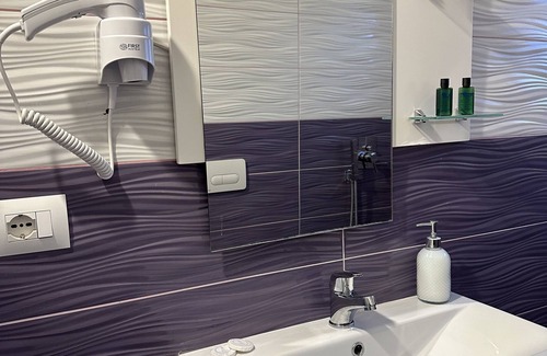 Berat Hotel | ALBON Park