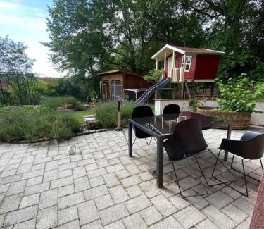 Hohenstein Apartment | AlbPanorama Fewo mit Infrarotsauna und Gartenblick