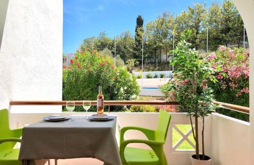 Areias de Sao Joao Apartment | Albufeira + appartement proche plage avec piscine