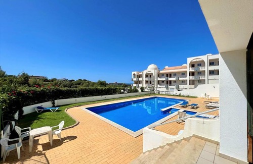 Calicos Apartment | Albufeira Classic With Pool by Homing