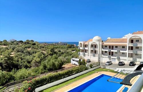 Calicos Apartment | Albufeira Classic With Pool by Homing