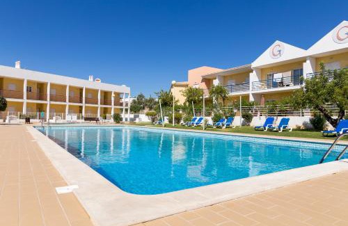 Vale de Parra Apartment | Albufeira Sunny Apartment 2 With Pool by Homing