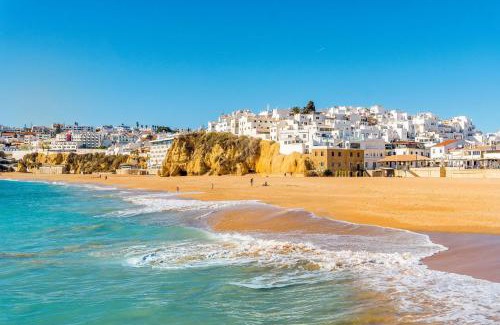Vale de Parra Apartment | Albufeira Sunny Apartment 2 With Pool by Homing