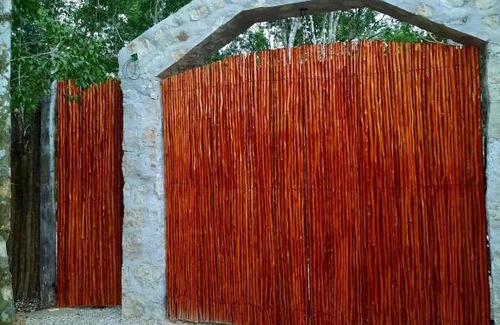 Macario Gomez Cabin | Aldea Pakal