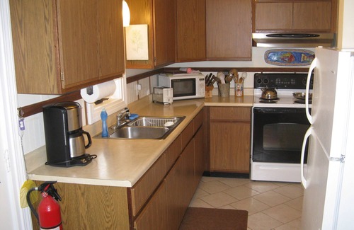 Bernard Apartment | Aldernest Den - Mount Desert Island/Acadia -walk across the lawn down to shore