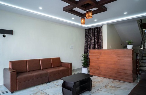 Nedumbassery Hotel | Aldora Airport Residency