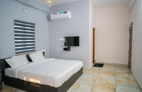 Nedumbassery Hotel | Aldora Airport Residency