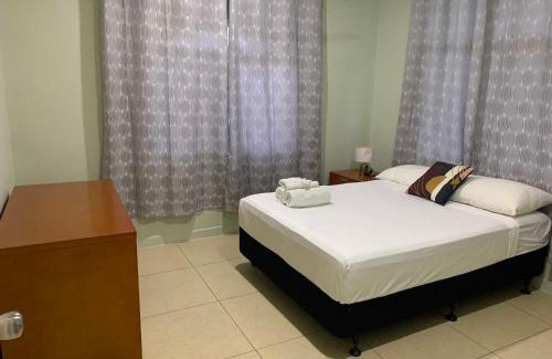 Apia Hotel | Alec's Hotel