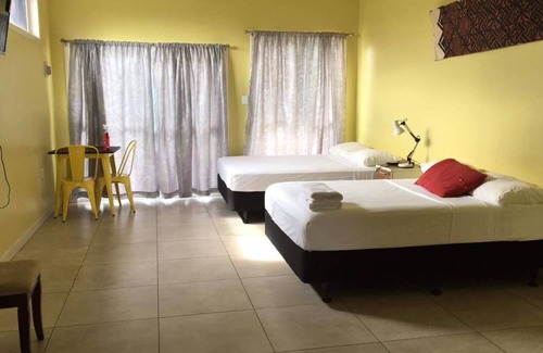 Apia Hotel | Alec's Hotel
