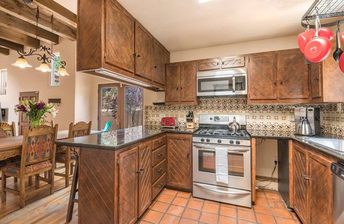 Northeast Santa Fe House | Alegre - Darling Vacation Home, Walk to the Plaza