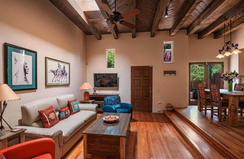 Northeast Santa Fe House | Alegre - Darling Vacation Home, Walk to the Plaza