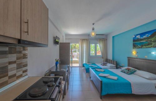 Chrisi Ammoudia Apartment | Alegria Studios