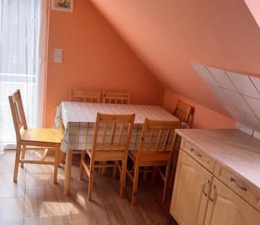 Lesencetomaj House | Aleksa apartman