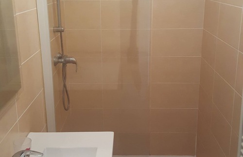 Aleria Apartment | Aleria, pleasant air-conditioned T3 with large terrace