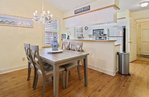 Pawleys Island Condo | Alex and Us- Fantastic second floor unit directly across from the pool