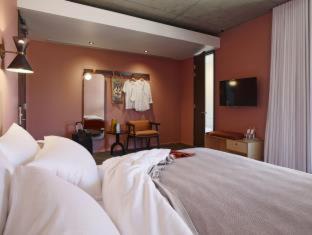 Perth Hotel | Alex Hotel